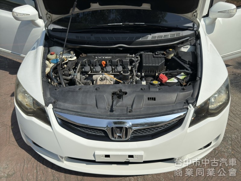 本田頂級K12小改款civic1.8 VTi-S 白車身搭黑內裝 全原廠無改裝 原鈑件 里程保證 已認證 無菸車