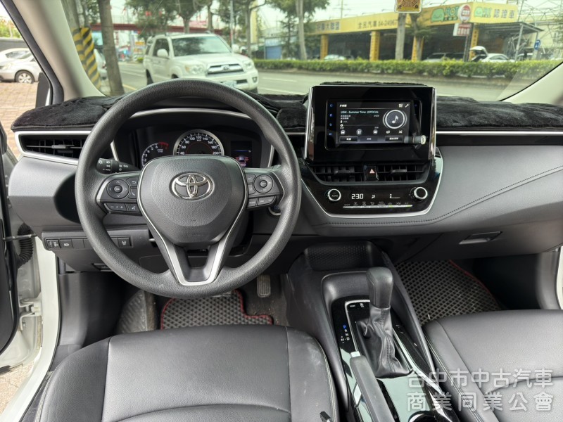 Toyota Altis(NEW) 1.8豪華+版  低里程 正一手 原鈑件 里程當然保證 免鑰匙啟動 ACC跟車 