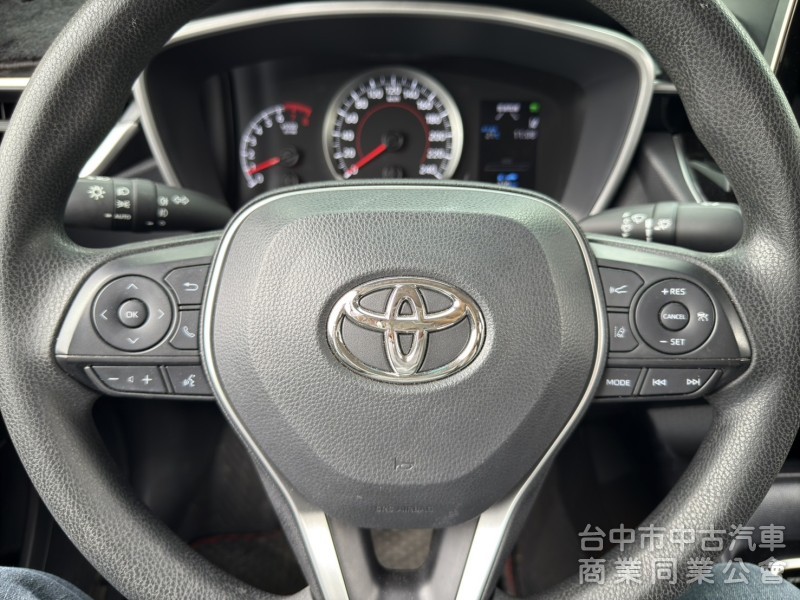 Toyota Altis(NEW) 1.8豪華+版  低里程 正一手 原鈑件 里程當然保證 免鑰匙啟動 ACC跟車 