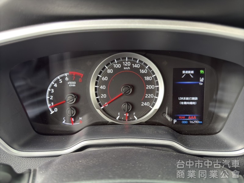 Toyota Altis(NEW) 1.8豪華+版  低里程 正一手 原鈑件 里程當然保證 免鑰匙啟動 ACC跟車 