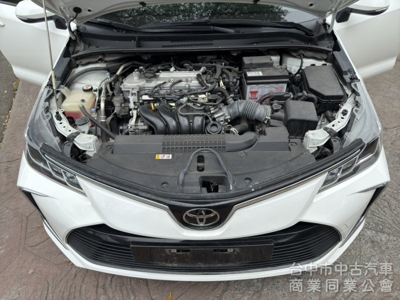 Toyota Altis(NEW) 1.8豪華+版  低里程 正一手 原鈑件 里程當然保證 免鑰匙啟動 ACC跟車 