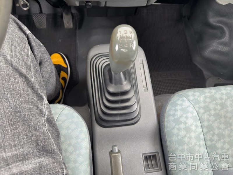 ERYCA 1.3 手排 框式 入檔 檔檔順暢 底盤安靜無異音 一手車 內裝乾淨 車況很健康