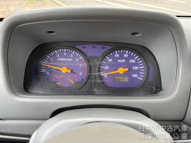 ERYCA 1.3 手排 框式 入檔 檔檔順暢 底盤安靜無異音 一手車 內裝乾淨 車況很健康