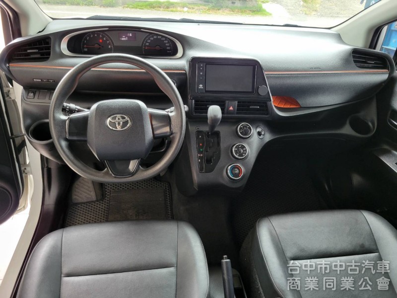 2017年 SIENTA 1500CC 白色 全車原漆原鈑件，一手車，可認證，可全額貸款。