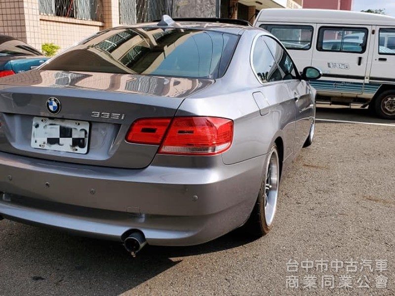 <<車美汽車>>  2007年  BMW E92 335I 雙門  3000C.C 灰色 無亂改無亂操，車況很好，可全貸