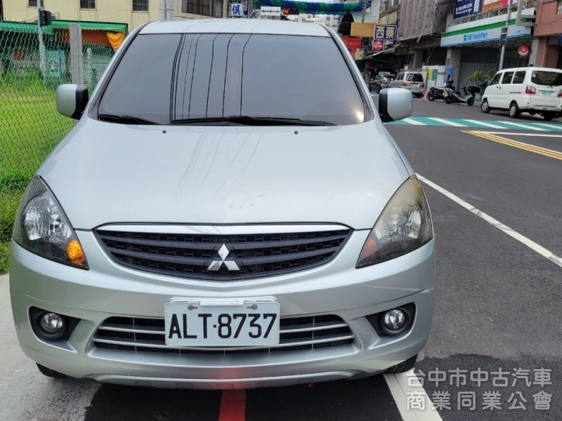 2014年 Zinger 2.4L 里程17萬，內裝乾淨，引擎健康，底盤無生鏽，載貨載人好幫手，0元交車。