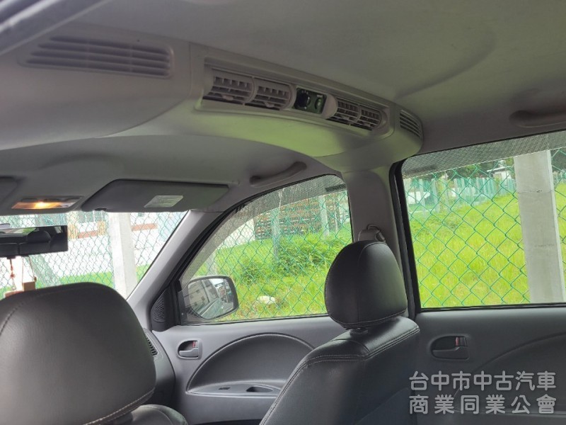 2014年 Zinger 2.4L 里程17萬，內裝乾淨，引擎健康，底盤無生鏽，載貨載人好幫手，0元交車。