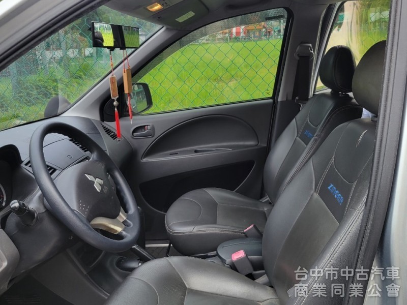 2014年 Zinger 2.4L 里程17萬，內裝乾淨，引擎健康，底盤無生鏽，載貨載人好幫手，0元交車。