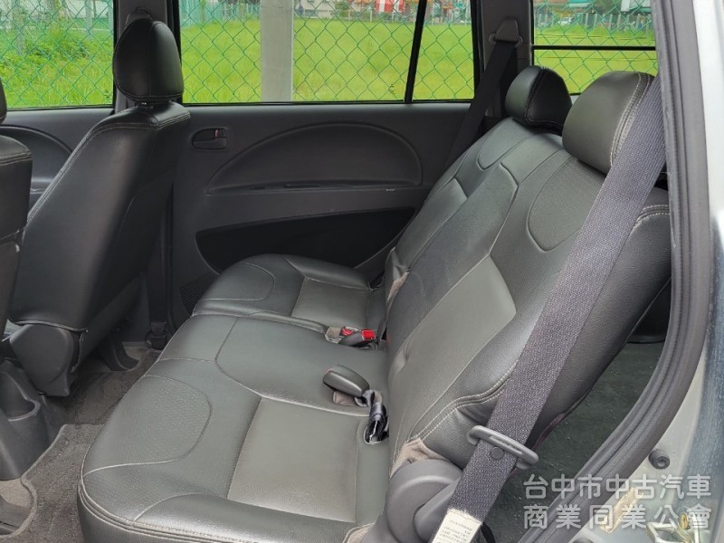 2014年 Zinger 2.4L 里程17萬，內裝乾淨，引擎健康，底盤無生鏽，載貨載人好幫手，0元交車。
