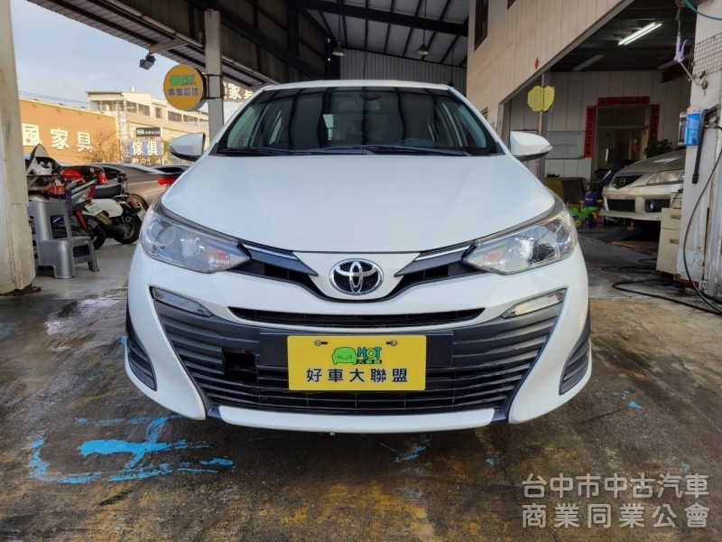 2018年 Vios 經典版，皮椅，鋁圈，電折，認證車，原廠保養，車況超棒，月付3999