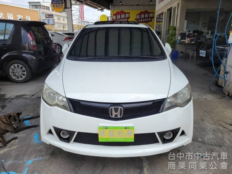 2010年 喜美8代 K12 小改款 1.8L 天窗，恆溫，快撥，RR包，引擎周邊跟底盤都整理好，回去不用在花錢