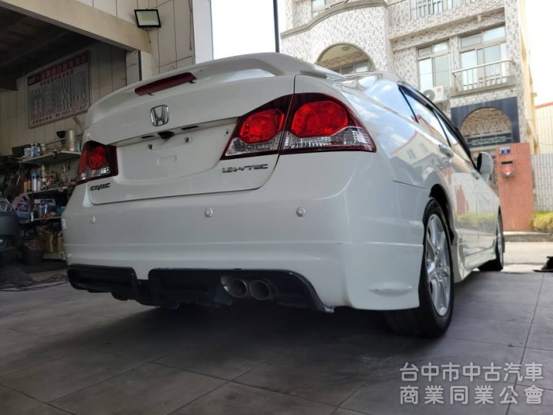 2010年 喜美8代 K12 小改款 1.8L 天窗，恆溫，快撥，RR包，引擎周邊跟底盤都整理好，回去不用在花錢