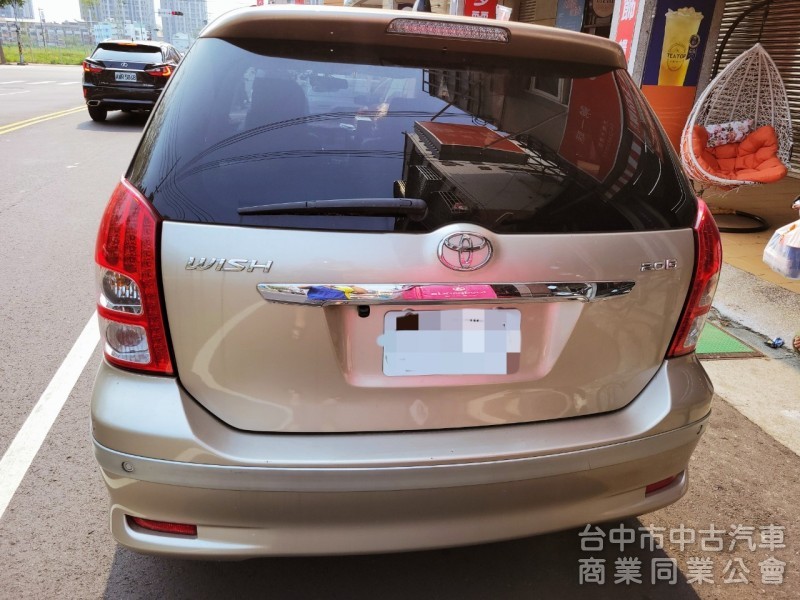 2005 年 Wish G版 七人座 低里程12萬，安卓機倒車顯影，行車記錄器，黑內裝，全新隔熱紙，九成新輪胎