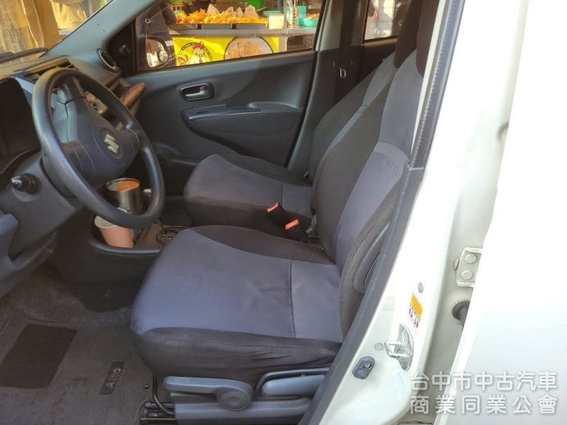 2014 年 Alto 鈴木 奧托 1.0l 日本進口小車， 五門掀背小車，一年稅金只要8640，實車實價。