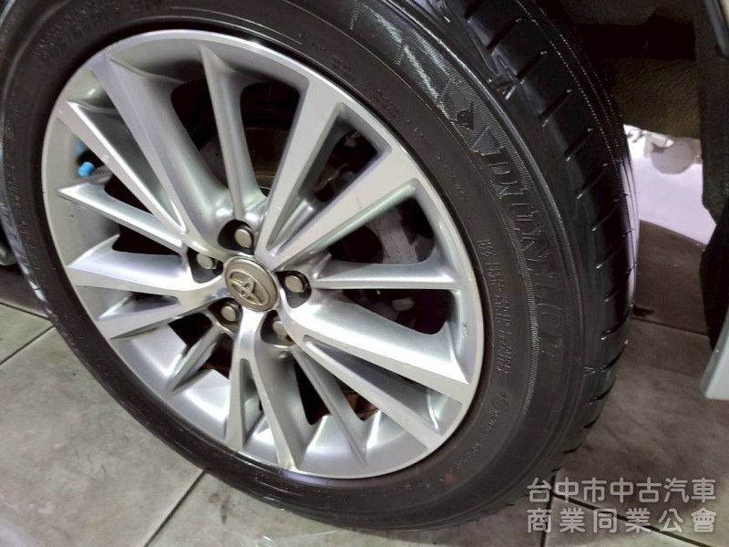2014 年 Altis 1.8cc 恆溫，定速，原鈑件，無抽菸，可貸款