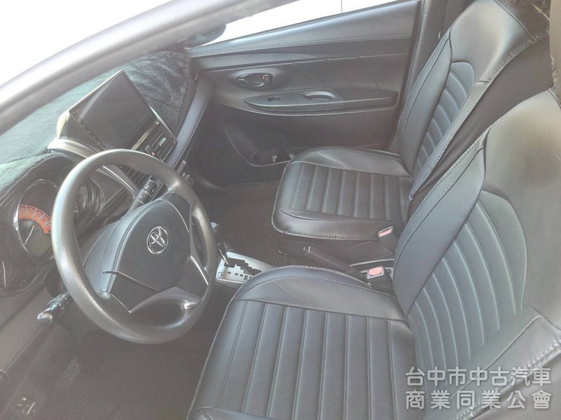 2015 年 豐田 Yaris 皮椅， 原鈑件，安卓機，倒車顯影，實車實價。