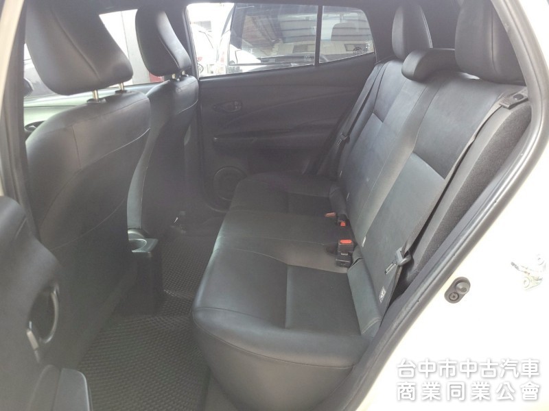 2020 年 yaris 鋁圈，皮椅，原鈑件，最後一代小鴨，省油省稅又好看。