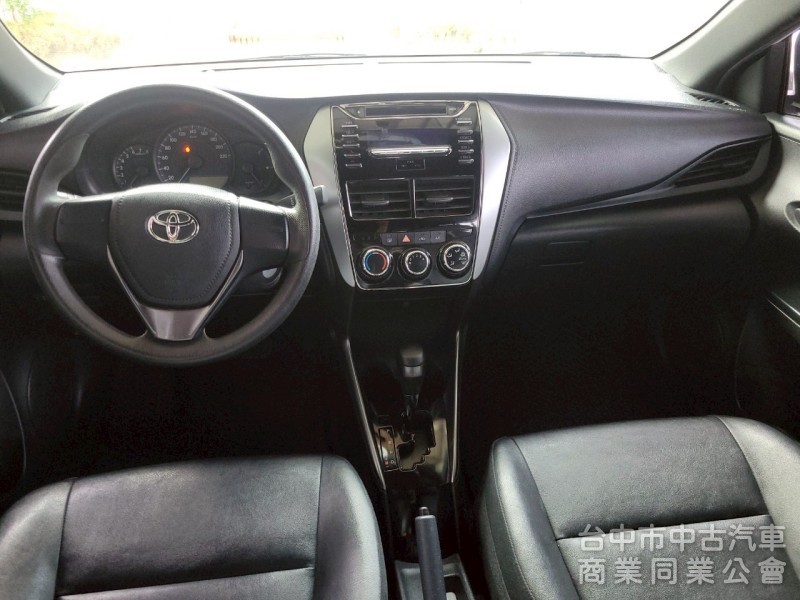 2020 年 yaris 鋁圈，皮椅，原鈑件，最後一代小鴨，省油省稅又好看。