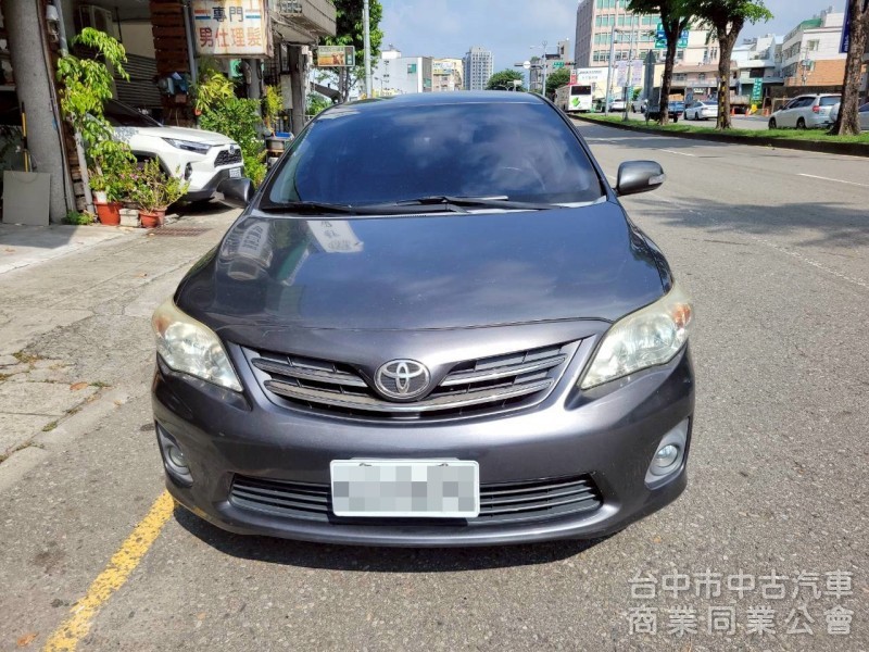 2010 年 10.5代 altis 小改款，恆溫，定速，七速變速箱，車內乾淨無抽菸。