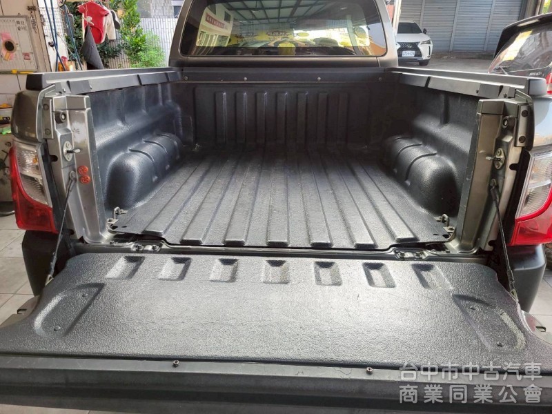 2020 年 Zinger pick up 林哥皮卡 ，晶鑽型 ，一手車，定速，17吋鋁圈，安卓機，倒車顯影，可認證。