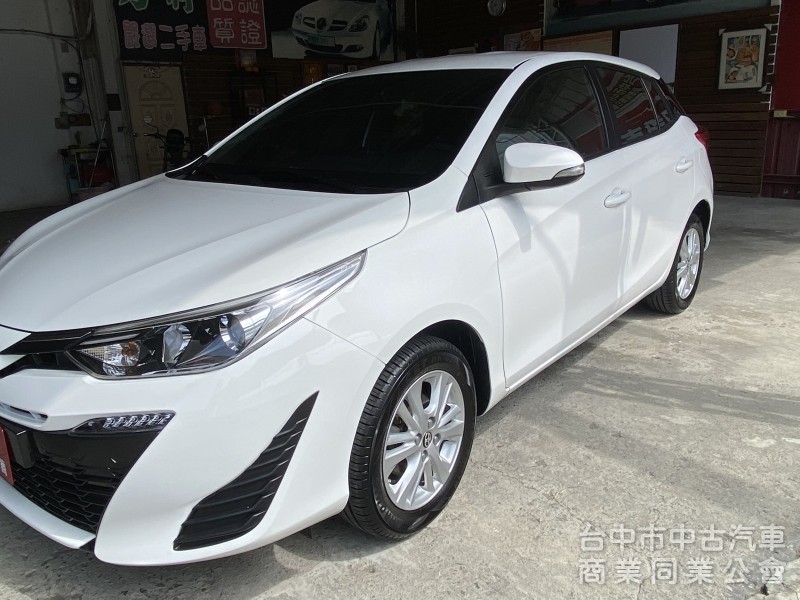 Toyota Yaris 2021款 S 白色