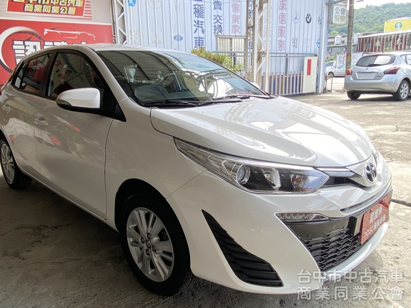 Toyota Yaris 2021款 S 白色