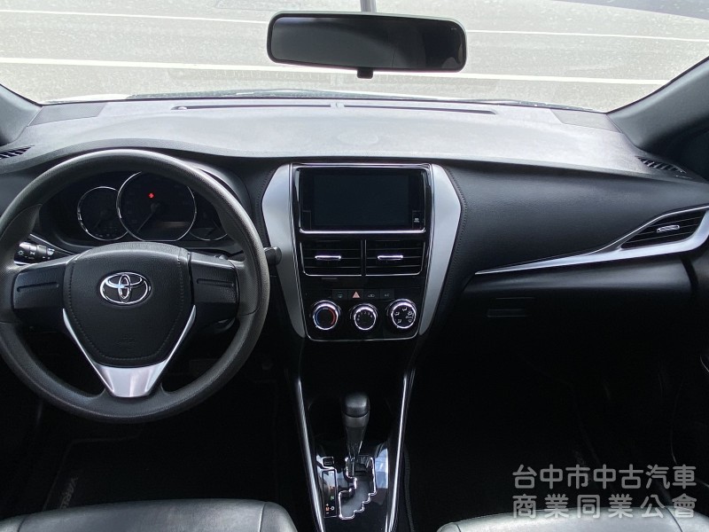 Toyota Yaris 2021款 S 白色
