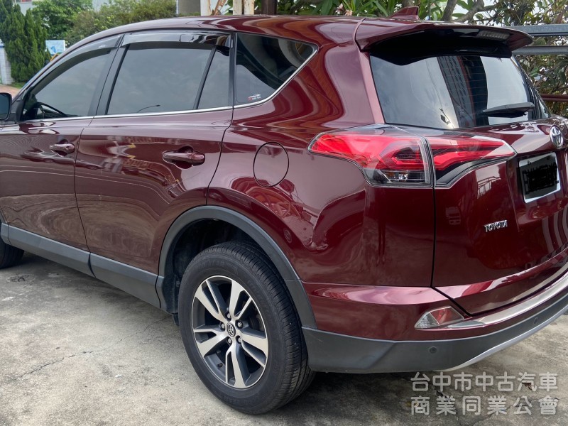 2017年式  Toyota 豐田    RAV-4  突顯SUV與生俱來的運動本質!!