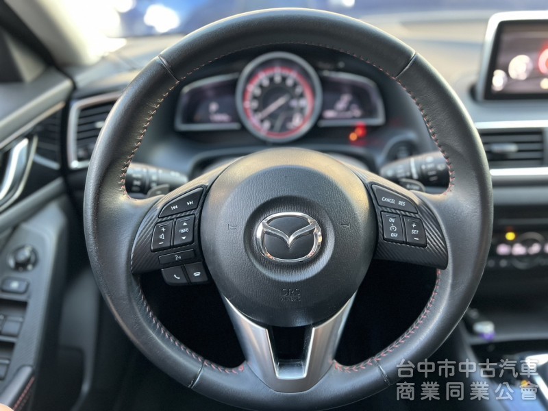 2015 MAZDA 3 頂級版