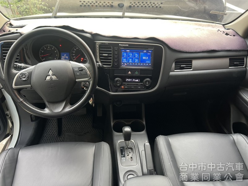 2016年 三菱 Outlander 經典版 2.4