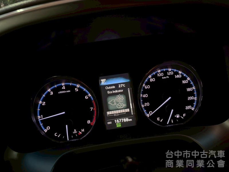 TOYOTA RAV4 /尊爵版