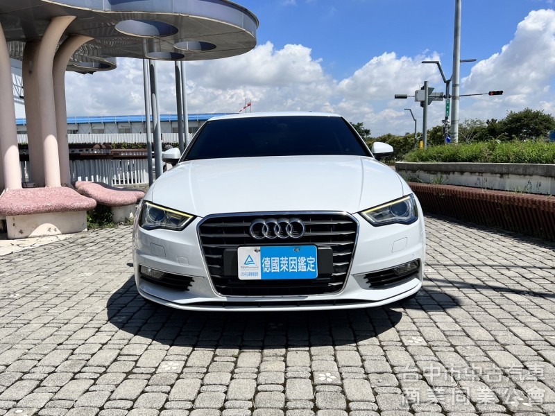 實車實價 里程保証 0~100加速僅需7.3秒 挑動駕馭者的腎上腺素（180P德制馬力）