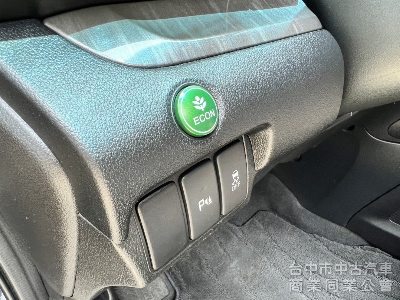 實車實價 里程保証 CR-V全新改款  2.4 VTi-S 頂規 底盤操控最接近歐系車的日系SUV 