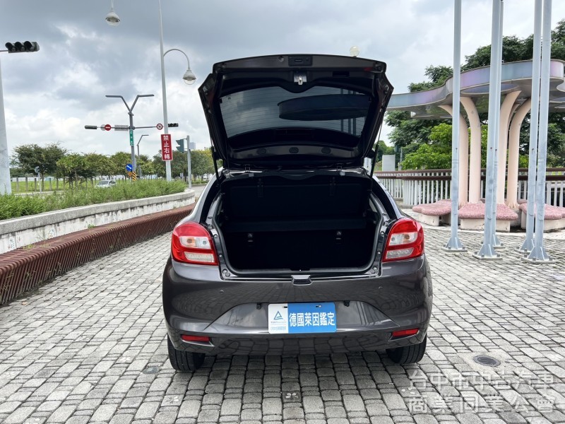 實車實價 里程保証 萊因鑑定 定速 恆溫 衛星導航 高階安卓機 Keyless