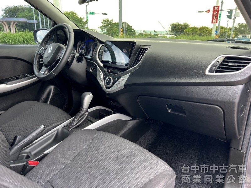 實車實價 里程保証 萊因鑑定 定速 恆溫 衛星導航 高階安卓機 Keyless