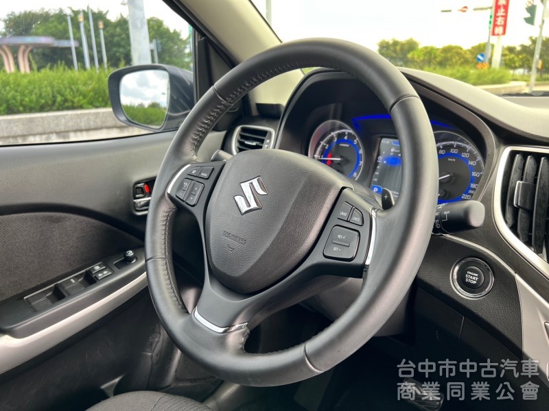 實車實價 里程保証 萊因鑑定 定速 恆溫 衛星導航 高階安卓機 Keyless