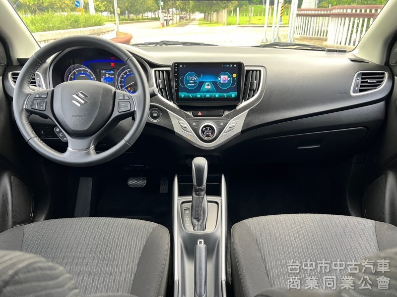 實車實價 里程保証 萊因鑑定 定速 恆溫 衛星導航 高階安卓機 Keyless