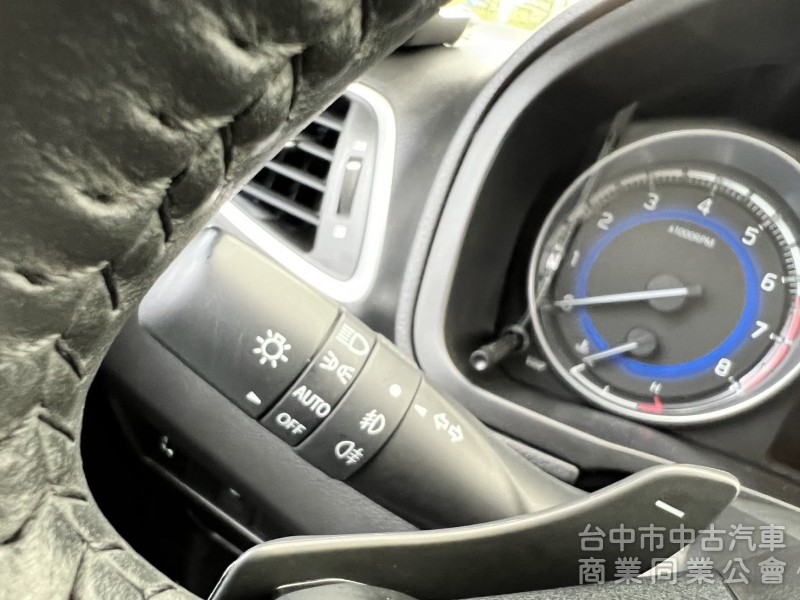 實車實價 里程保証 萊因鑑定 定速 恆溫 衛星導航 高階安卓機 Keyless