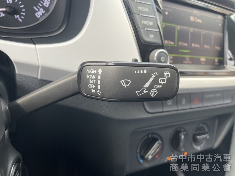 實車實價 里程保証 萊因鑑定 1.2T汽油渦輪 Combi旅行車 操控及安全兼具 省油省稅 大空間