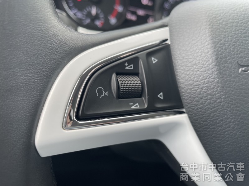 實車實價 里程保証 萊因鑑定 1.2T汽油渦輪 Combi旅行車 操控及安全兼具 省油省稅 大空間