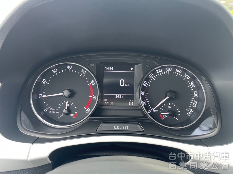 實車實價 里程保証 萊因鑑定 1.2T汽油渦輪 Combi旅行車 操控及安全兼具 省油省稅 大空間