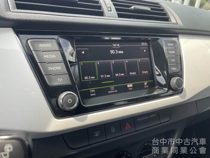 實車實價 里程保証 萊因鑑定 1.2T汽油渦輪 Combi旅行車 操控及安全兼具 省油省稅 大空間