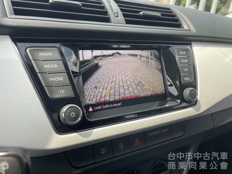 實車實價 里程保証 萊因鑑定 1.2T汽油渦輪 Combi旅行車 操控及安全兼具 省油省稅 大空間