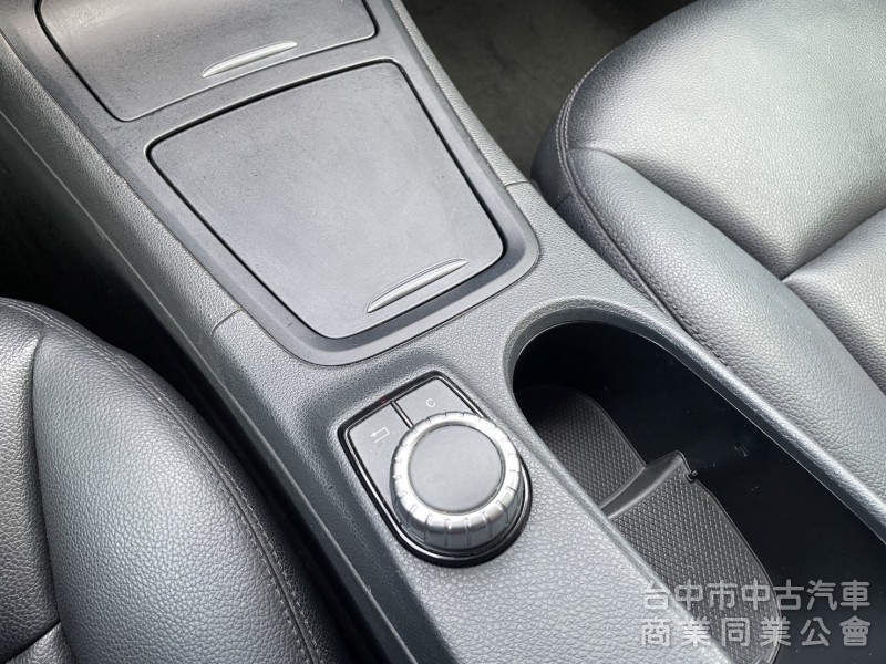 2014年 M-Benz B180 1.6T汽油渦輪 全新改款