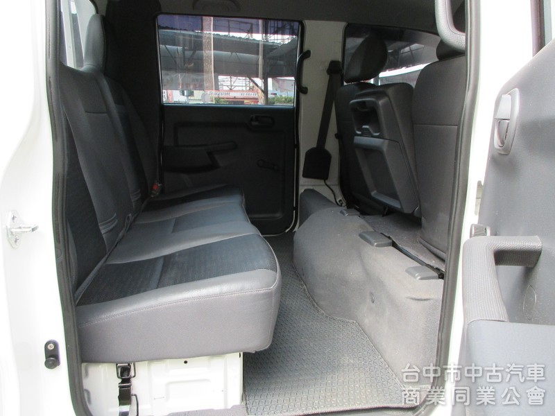 	2021年12月 卡旺雙廂 僅跑4萬多 新車保固中 車美好開 可全貸 歡迎賞車!!
