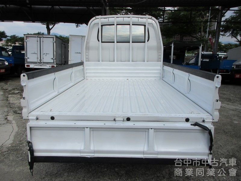 	2021年12月 卡旺雙廂 僅跑4萬多 新車保固中 車美好開 可全貸 歡迎賞車!!
