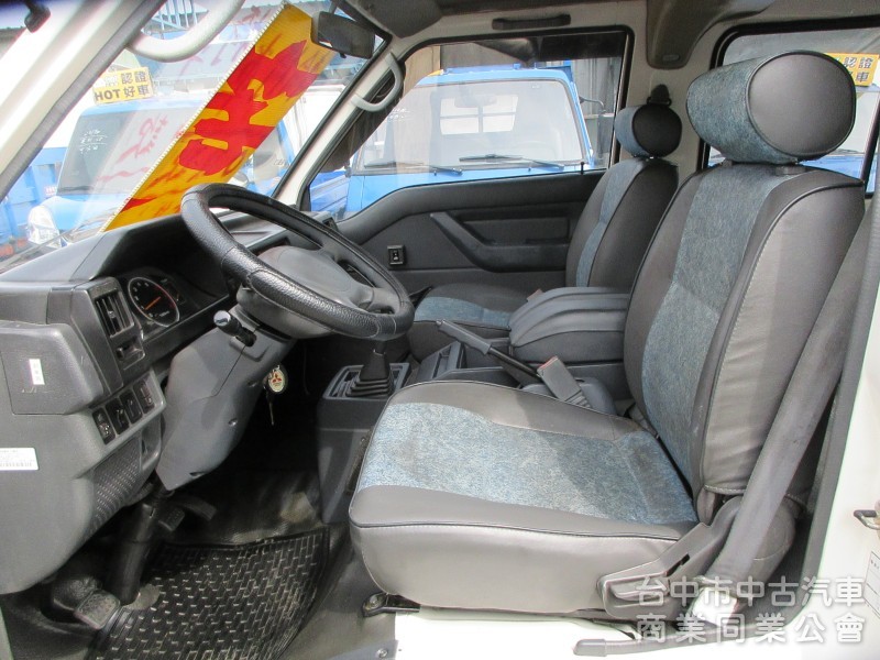 2010年得利卡 輪椅車