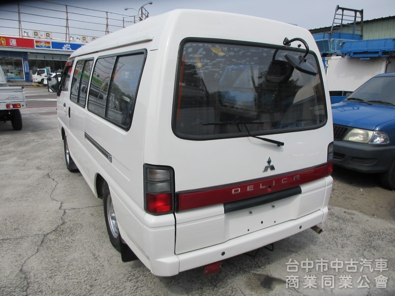2010年得利卡 輪椅車