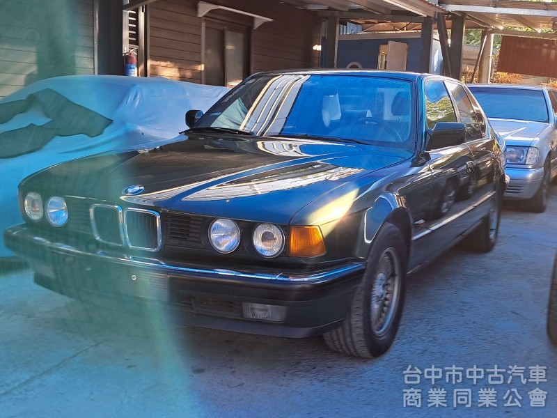 1989 BMW 730i 3.0 E32 經典藏綠