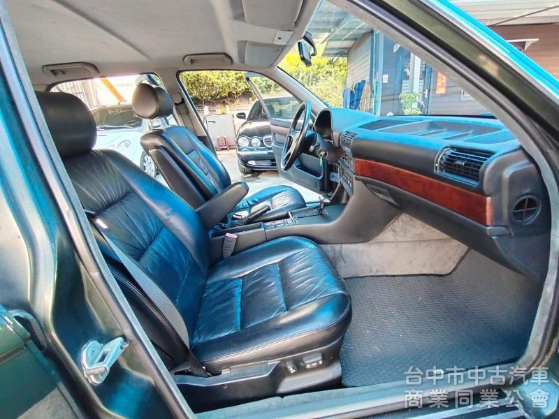 1989 BMW 730i 3.0 E32 經典藏綠